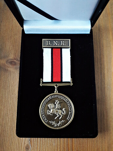 04-Medal_BNR100_1.jpg